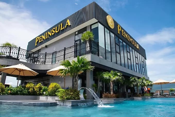 Peninsula Hotel Danang